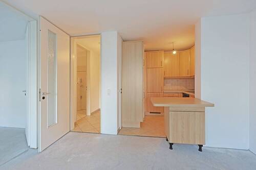 Offene Küche mit mobilem Mini-Tresen - 