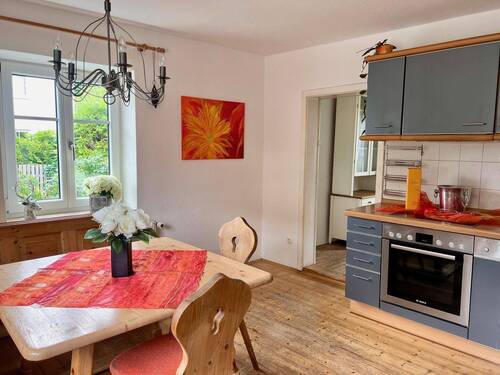 Küche - Schnuckeliges Einfamilienhaus in zentraler Lage in Geisenhausen