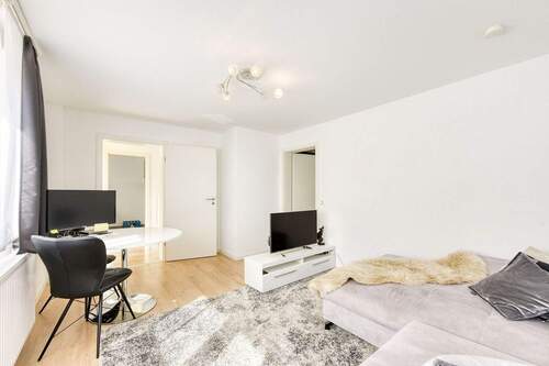 Wohnen zum Flur - 2 Zimmer Terrassenwohnung zur Miete in Stuttgart