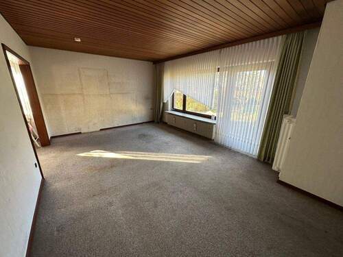 Wohnzimmer - 5 Zimmer Bungalow zum Kaufen in Rhauderfehn / Collinghorst