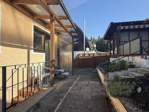 Terrasse hinter dem Haus - 