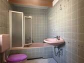 Badezimmer im Erdgeschoss - 