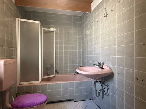 Badezimmer im Erdgeschoss - 