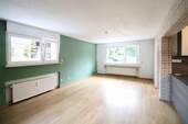 Wohnzimmer(1) - 2 Zimmer Etagenwohnung in Leverkusen