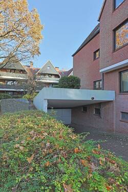 Zufahrt zur Tiefgarage - 