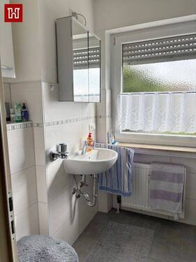 .. zeitloses Badezimmer ! - 