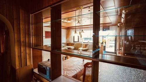 Blick von Küche in Wohnzimmer - 