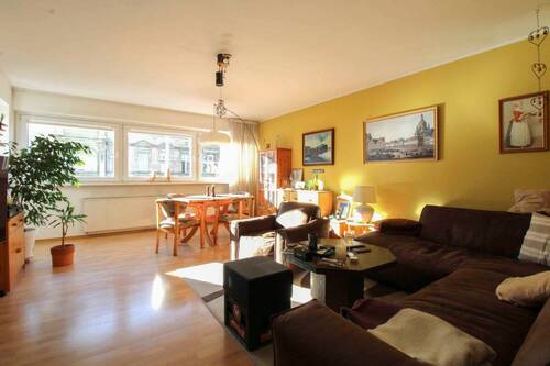 Wohnzimmer - 3 Zimmer Etagenwohnung zum Kaufen in Berlin