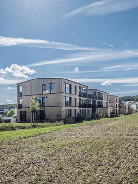 Blick auf Haus D - 2 Zimmer Etagenwohnung zur Miete in Waldems
