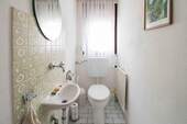 Separate Toilette - 