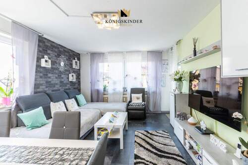 Einheit Erdgeschoss - 8 Zimmer Mehrfamilienhaus, Wohnhaus in Renningen