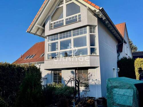 Titelbild - *** Wohnen mit Perspektive: Großzügiges Haus mit Einliegerwohnung in Brandis ***