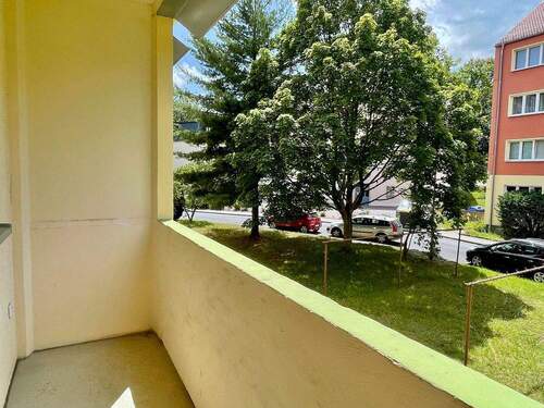 Balkon - Beispielfoto Nachbarhaus - 