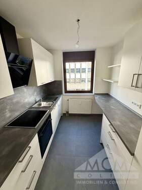 moderne EInbauküche - Etagenwohnung mit 102,00 m&sup2; in Frankfurt am Main zur Miete