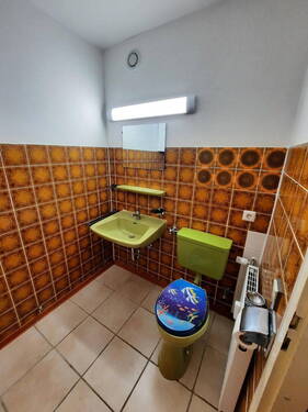 Gäste-WC und Waschmaschine - 