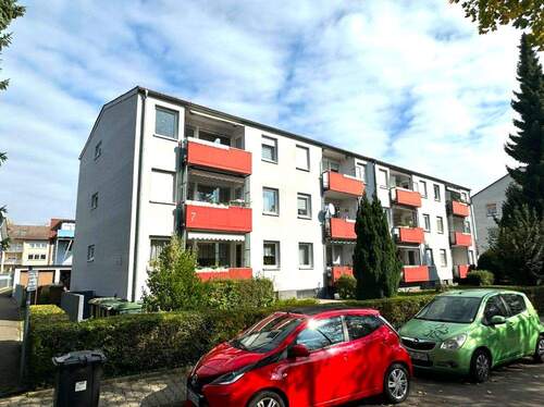 Straßenansicht - 4 Zimmer Etagenwohnung zum Kaufen in Sinsheim
