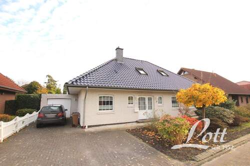 Straßenansicht - 6 Zimmer Einfamilienhaus zum Kaufen in Apen / Augustfehn