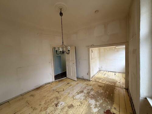 4. Zimmer (Ansicht zum Flur) - 