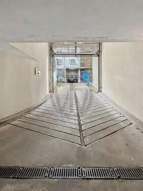 Tiefgarage (separat anmietbar) - 