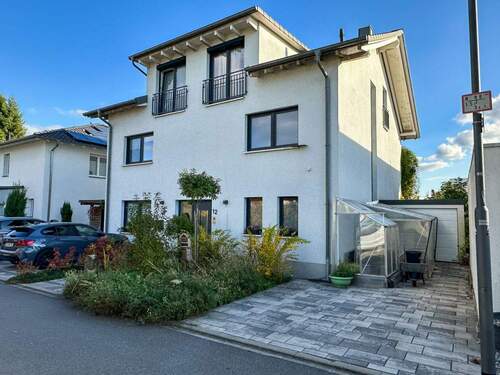 Hausansicht Straßenseite - Exklusives EFH in bester Lage Heddesheims