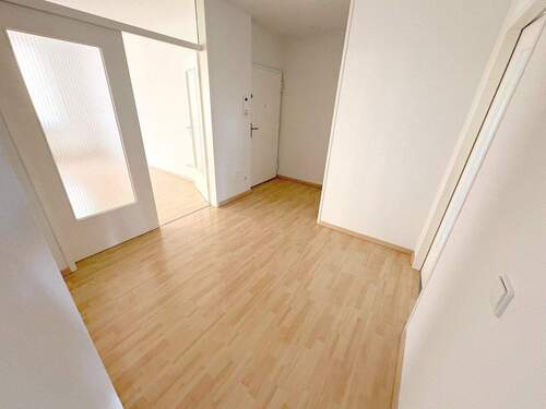 Flur - rückwärtig - 