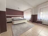 Schlafzimmer EG - 