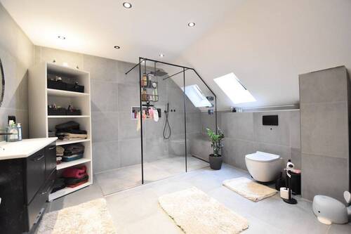 Haus 1 - Bad - 