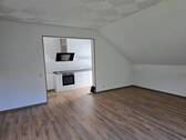 Wohnen / Küche - 2 Zimmer Etagenwohnung zur Miete in Schiffweiler