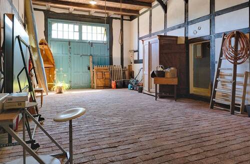 großzügige Diele - Bauernhaus, Landhaus mit 181,00 m&sup2; in Hagenburg zum Kaufen