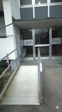 behindertengerechter ZUgang.png - 3 Zimmer Etagenwohnung in Augsburg