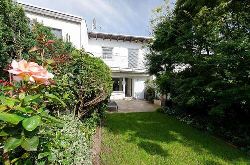 GARTEN UND TERASSE - MODERNES WOHNEN & PRIVATE WELLNESSOASE - Exklusives Reihenmittelhaus in Langen