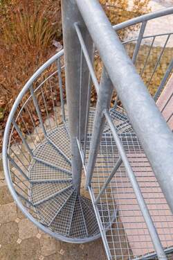 Wendeltreppe zur Terrasse - 