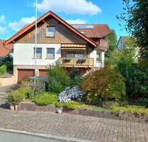 Zweifamilienhaus mit Doppelgarage in idyllischer Lage in Diemelstadt-Wrexen