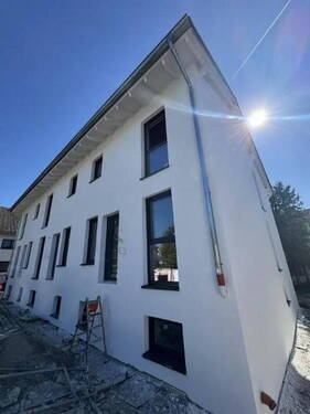 4 - Reihenendhaus mit 166,00 m&sup2; in Bad Homburg zum Kaufen