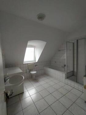 Badezimmer - Etagenwohnung mit 62,50 m&sup2; in Osnabrück zur Miete