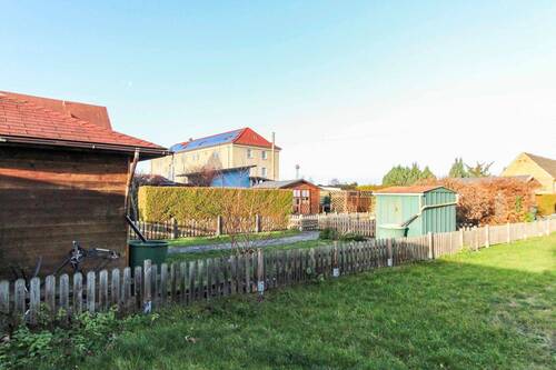 Garten - Mehrfamilienhaus, Wohnhaus mit 323,00 m² in Neukieritzsch zum Kaufen