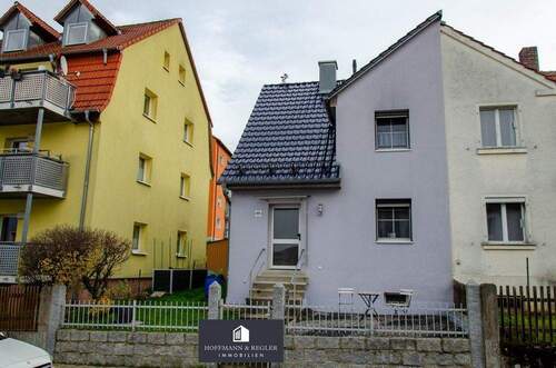 Titelbild - Doppelhaushälfte in zentraler Lage von Pegnitz - Modernisiert & familienfreundlich