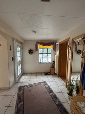 Bild 3 - 8 Zimmer Einfamilienhaus in Karben