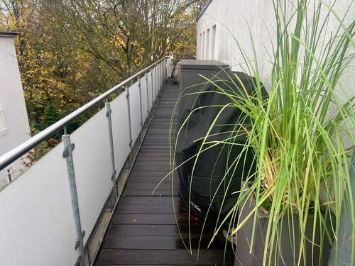 Terrasse Westen - 3 Zimmer Etagenwohnung in Hamburg - Winterhude