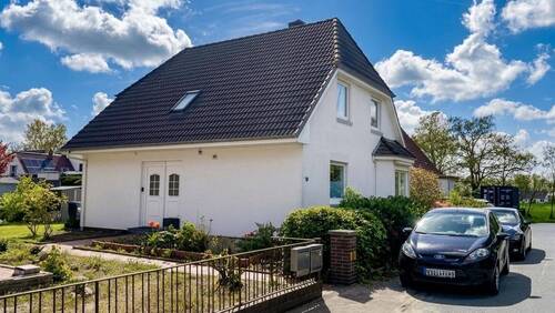 Außenansicht - 5 Zimmer Einfamilienhaus zum Kaufen in Achim