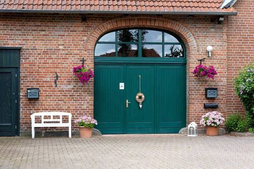 Eingang zur Hauptwohnung - 