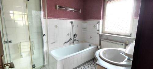 Badezimmer - 3 Zimmer Bungalow in Buchholz in der Nordheide