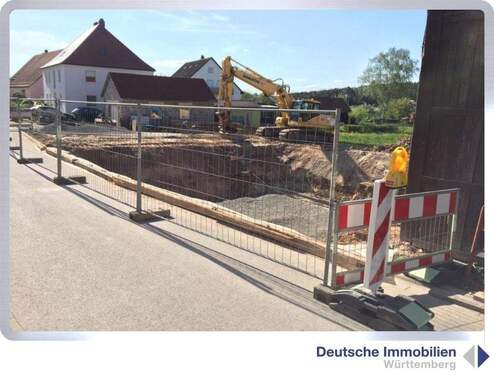 Abbruch und Neubau-statt Umbau - 6 Zimmer Mehrfamilienhaus, Wohnhaus in Dentlein