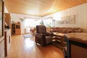 Wohnzimmer mit Kamin - 