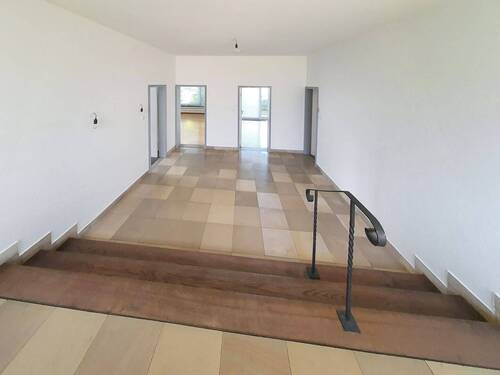Eingangsbereich - Einfamilienhaus mit 199,00 m² in Kassel zur Miete