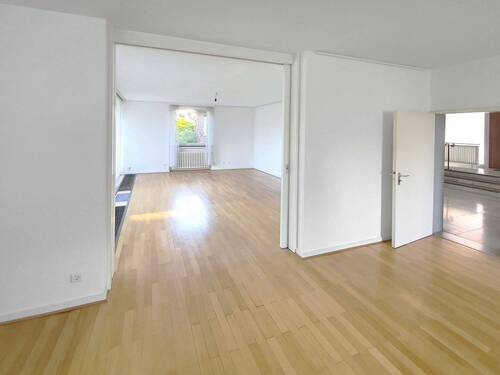 Weiterer Blick in das Wohnzimmer - 