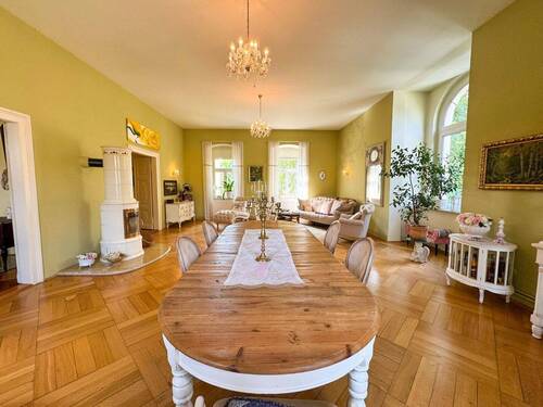 Esszimmer mit Kaminofen - 