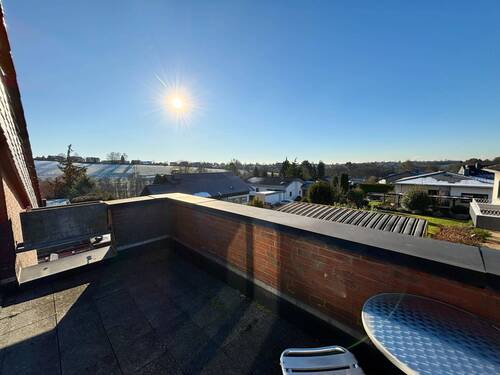 Balkon vor 2. Schlafzimmer OG - 