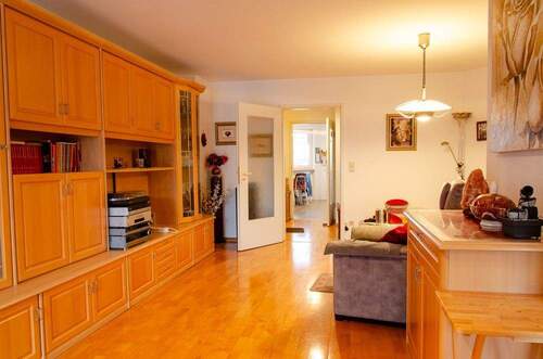 Wohnzimmer - 3 Zimmer Etagenwohnung in Wendelstein