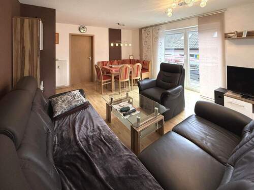 Wohnzimmer - Etagenwohnung mit 89,00 m&sup2; in Sigmaringen zum Kaufen